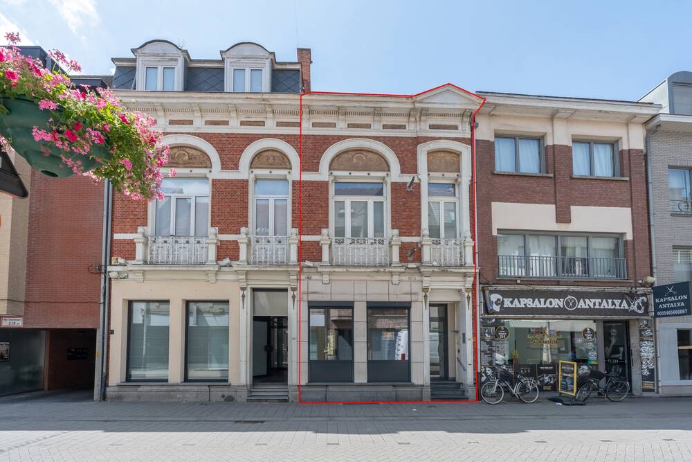 Huis te koop in Turnhout 2300 579000.00€ 4 slaapkamers 281.00m² - Zoekertje 523014