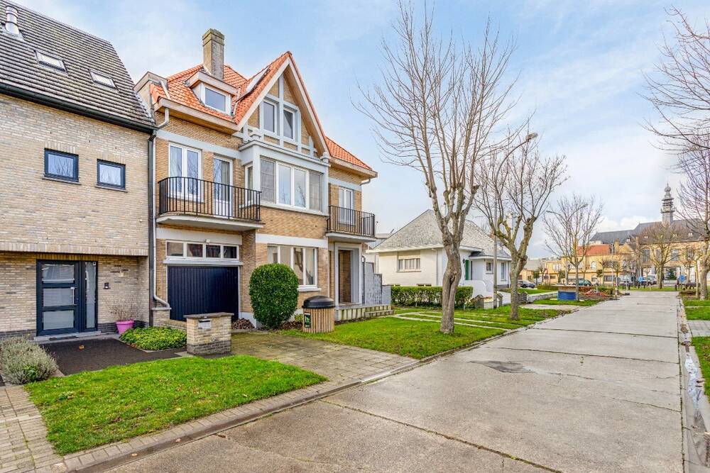 Villa te in Wenduine 8420 775000.00€ 7 slaapkamers 261.00m² - Zoekertje 523831