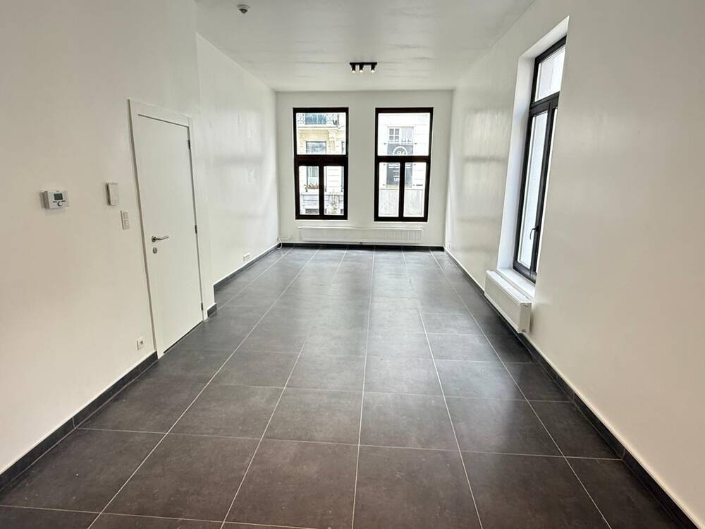 Appartement te  in Antwerpen 2000 299000.00€ 1 slaapkamers 70.00m² - Zoekertje 523810