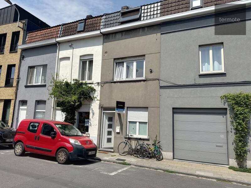 Huis te in Kortrijk 8500 145000.00€ 3 slaapkamers 102.00m² - Zoekertje 523798