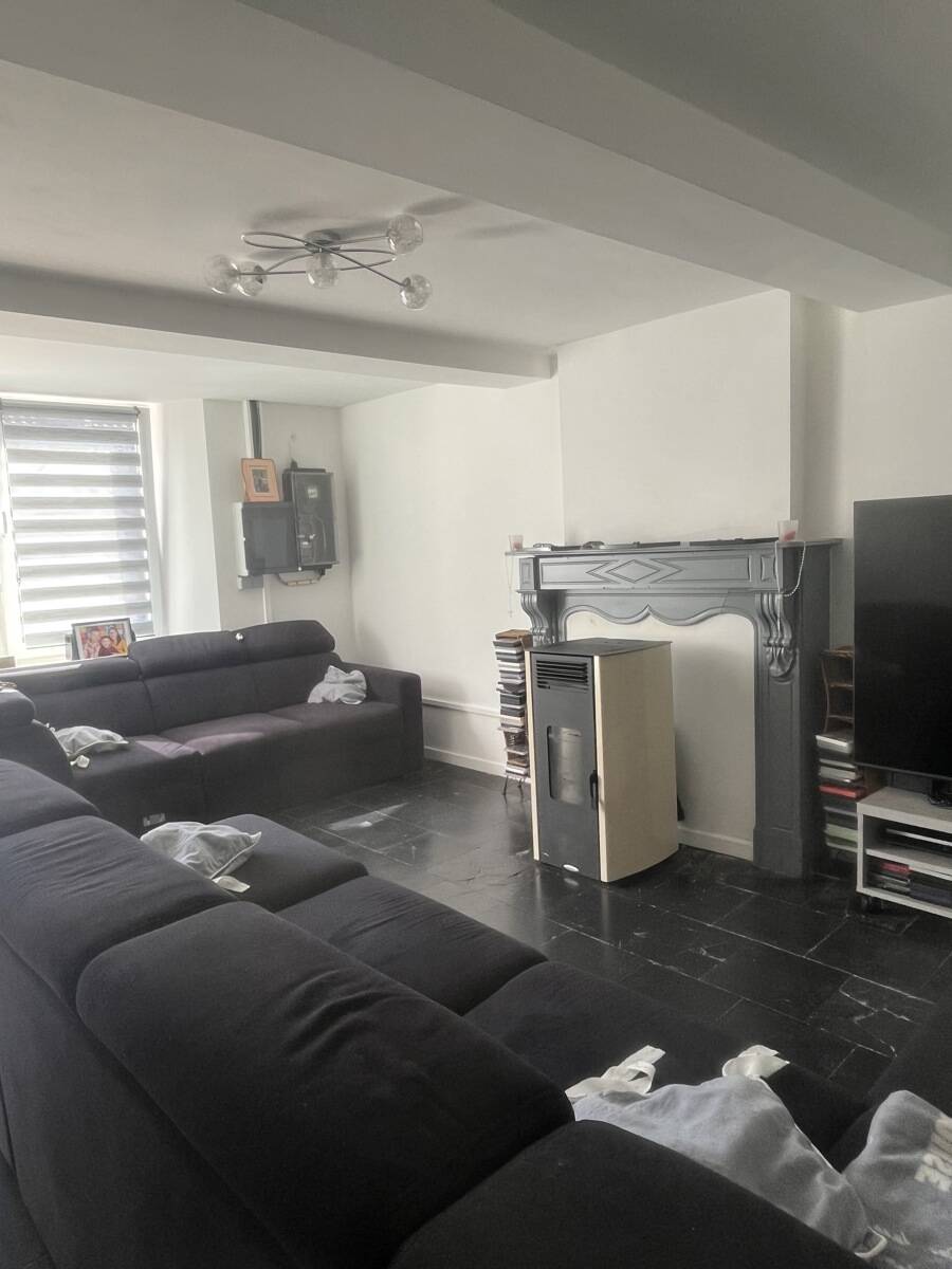 Huis te in Ham-sur-Heure 6120 99500.00€ 1 slaapkamers 80.00m² - Zoekertje 523817