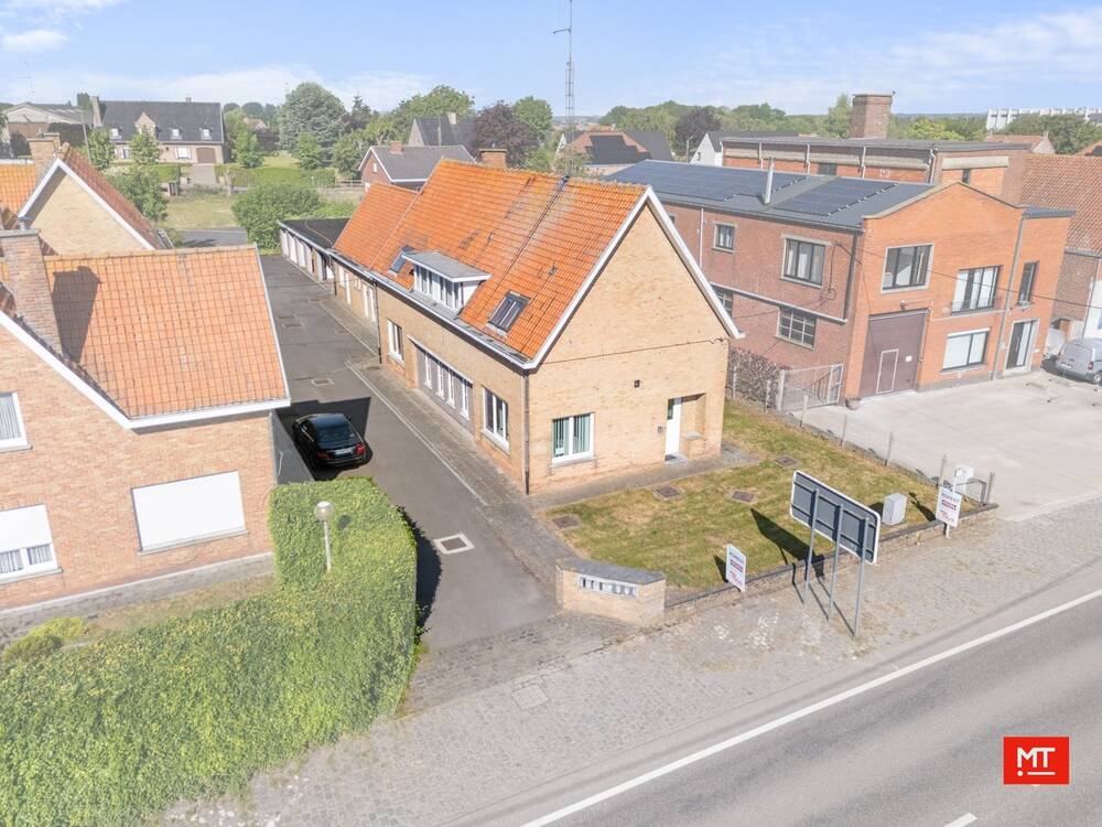 Huis te in Westrozebeke 8840 350000.00€ slaapkamers 332.00m² - Zoekertje 523814