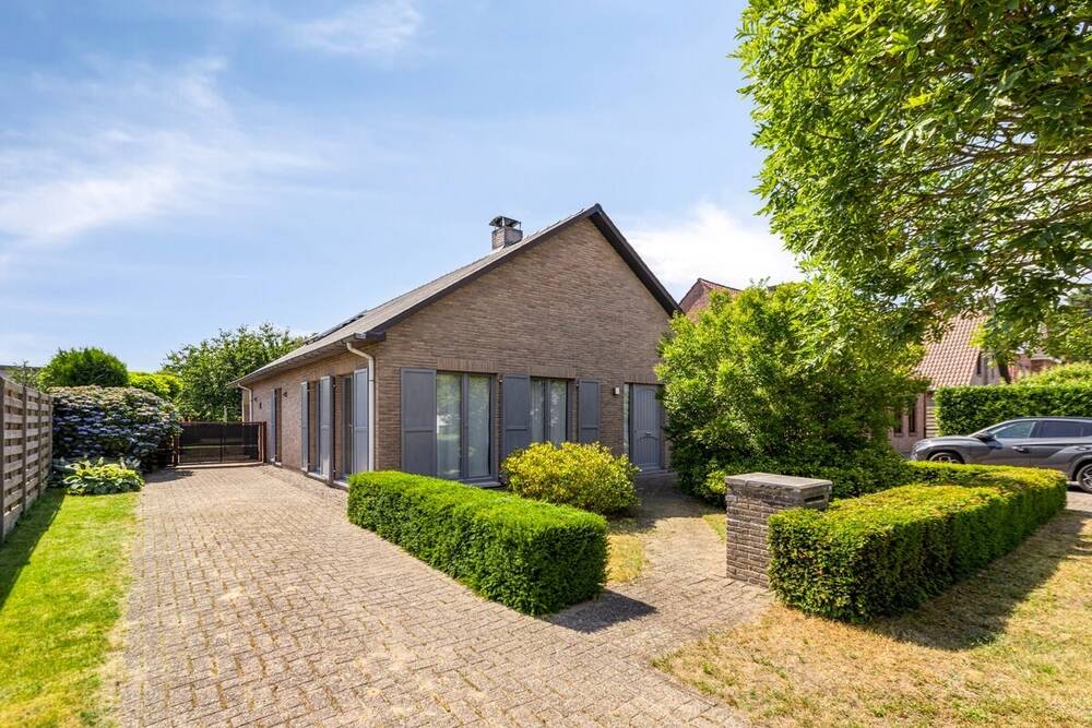 Huis te  koop in Mol 2400 345000.00€ 2 slaapkamers 133.00m² - Zoekertje 524726
