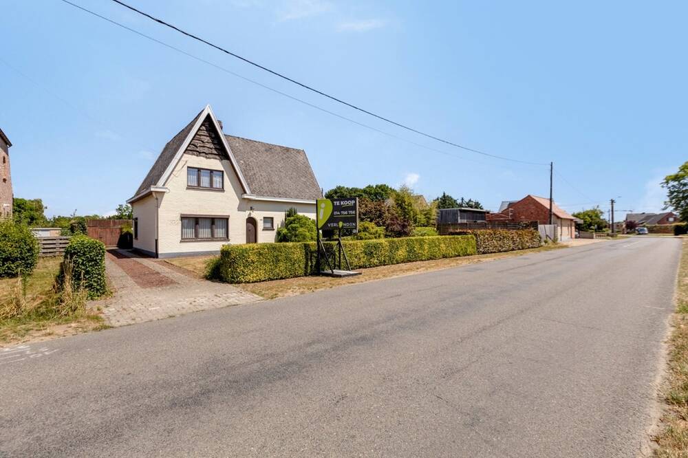 Huis te koop in Geel 2440 310000.00€ 3 slaapkamers 164.00m² - Zoekertje 524177