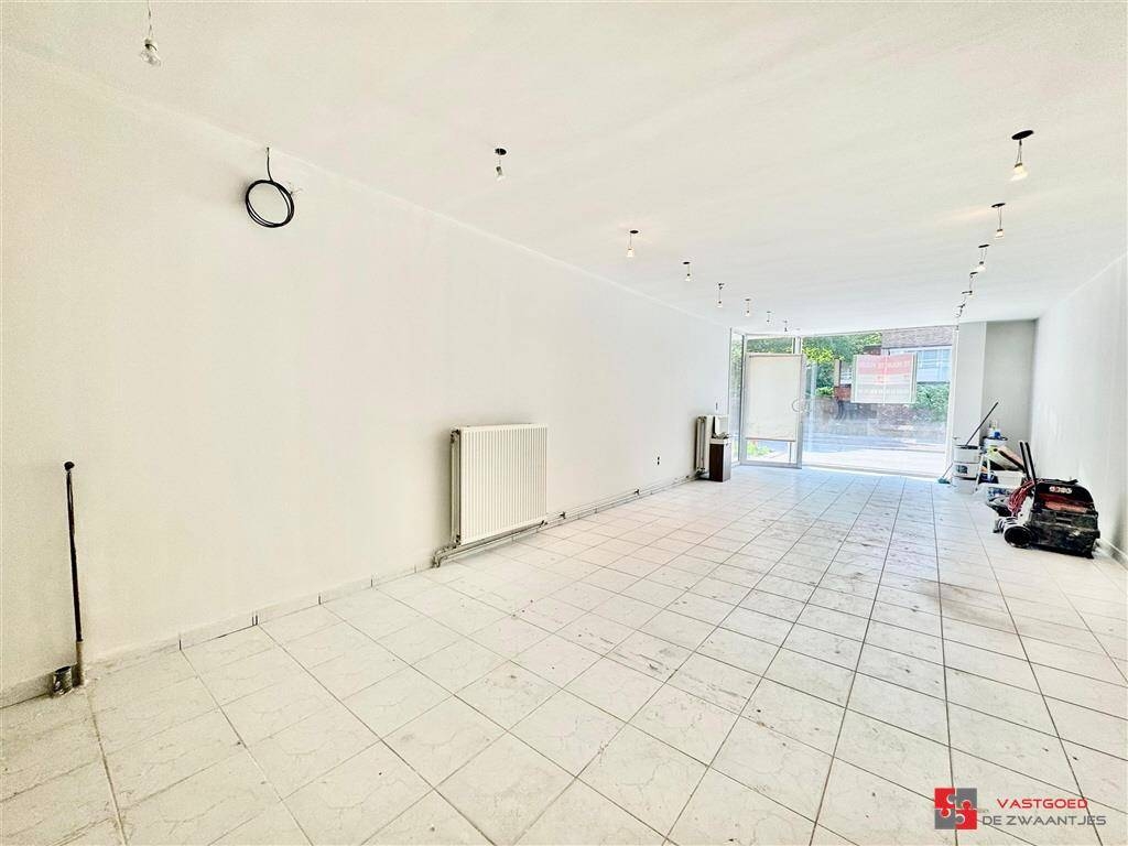 Handelszaak te  huur in Hemiksem 2620 750.00€  slaapkamers 60.00m² - Zoekertje 527905