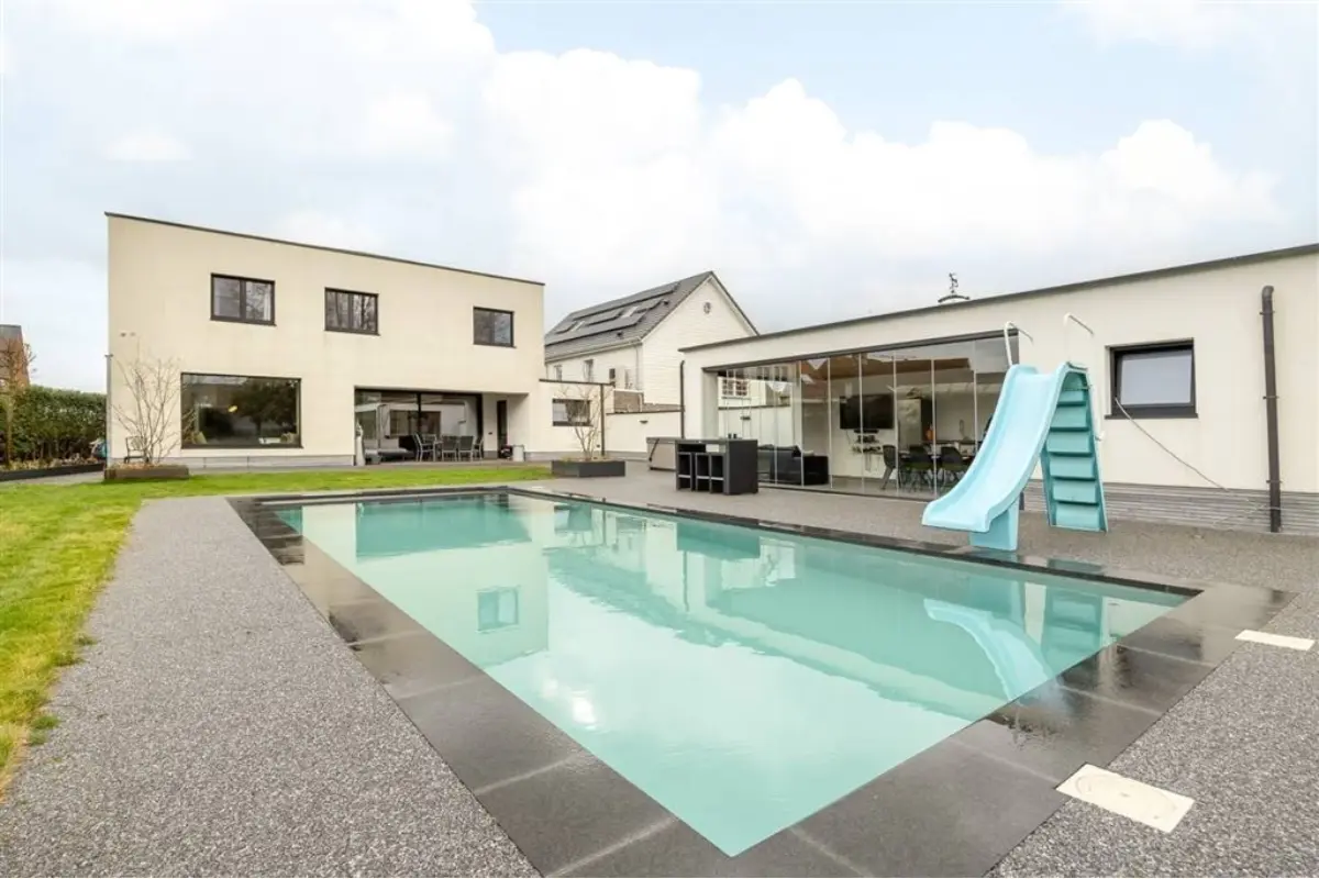 Huis te  koop in Wommelgem 2160 1249000.00€ 6 slaapkamers 485.00m² - Zoekertje 526957