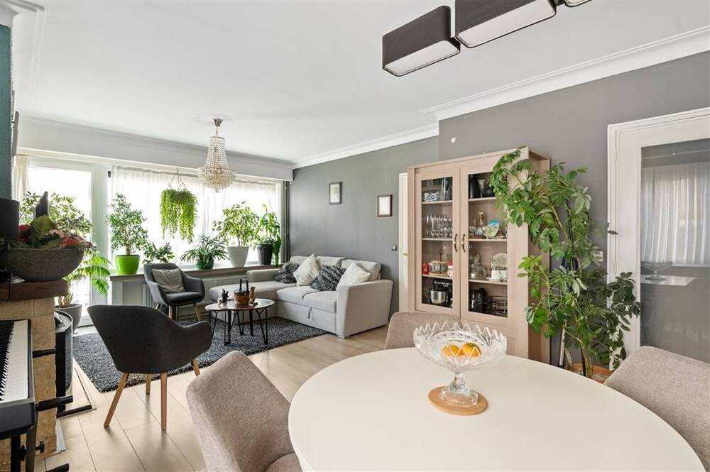 Appartement te koop in Borgerhout 2140 214000.00€ 3 slaapkamers 96.00m² - Zoekertje 526252