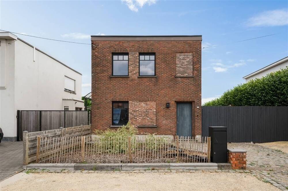 Huis te koop in Heist-op-den-Berg 2220 350000.00€ 3 slaapkamers 159.00m² - Zoekertje 527048