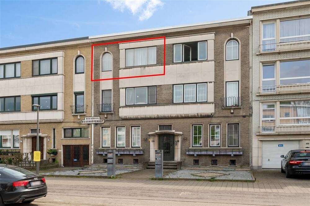 Appartement te koop in Deurne 2100 215000.00€ 3 slaapkamers 95.00m² - Zoekertje 526024