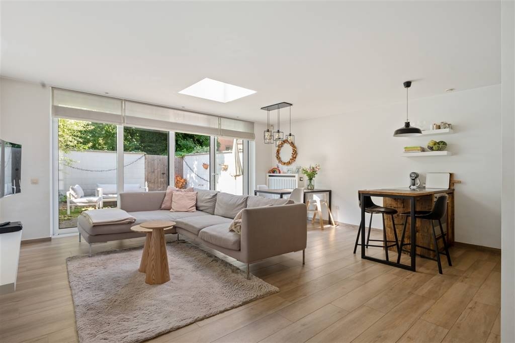 Huis te koop in Brasschaat 2930 485000.00€ 4 slaapkamers 166.00m² - Zoekertje 526122