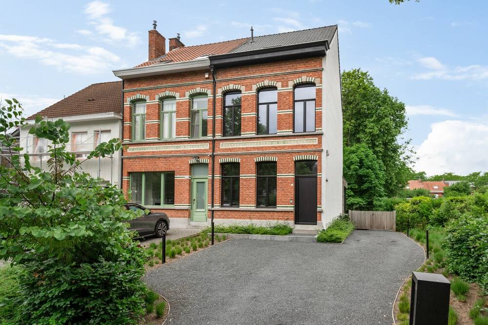 Huis te koop in Brasschaat 2930 795000.00€ 3 slaapkamers 181.00m² - Zoekertje 525158