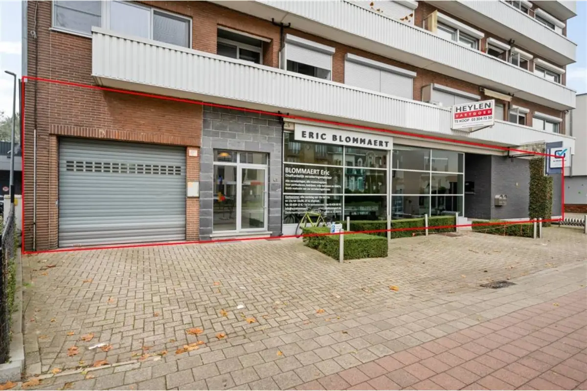 Handelszaak te  koop in Mortsel 2640 585000.00€ 2 slaapkamers 247.00m² - Zoekertje 634894