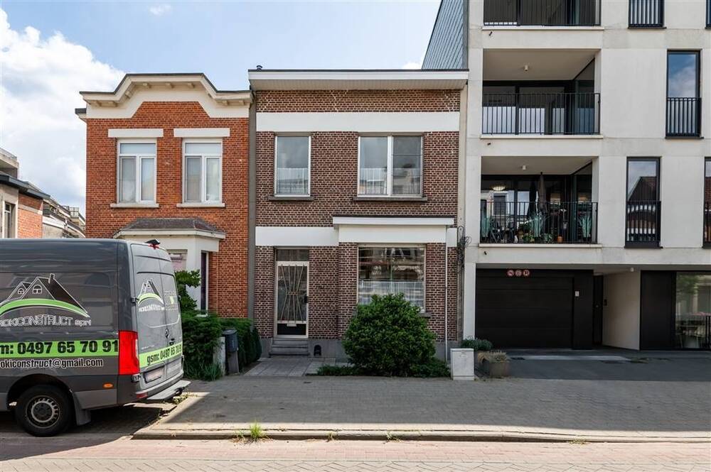 Huis te koop in Deurne 2100 419000.00€ 3 slaapkamers 178.00m² - Zoekertje 526041