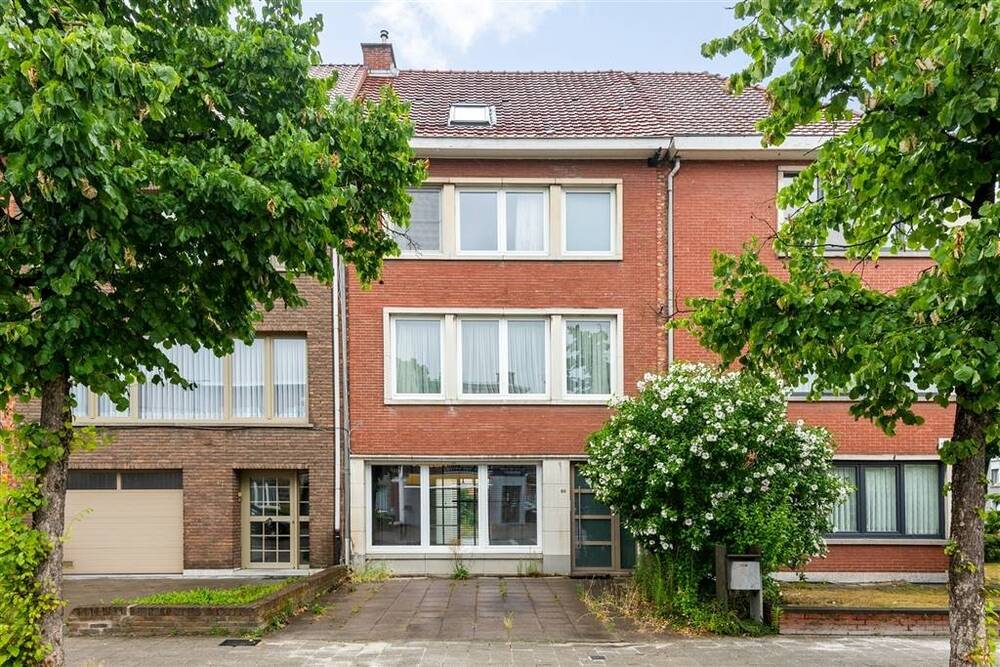 Huis te koop in Wilrijk 2610 440000.00€ 5 slaapkamers 214.00m² - Zoekertje 526225