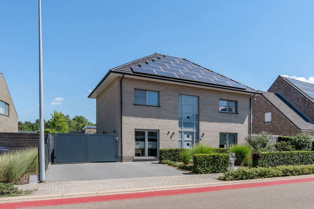 Huis te  koop in Dessel 2480 599000.00€ 5 slaapkamers 336.00m² - Zoekertje 527341