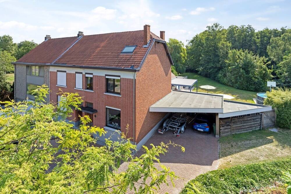 Huis te koop in Mol 2400 375000.00€ 4 slaapkamers 205.00m² - Zoekertje 528406