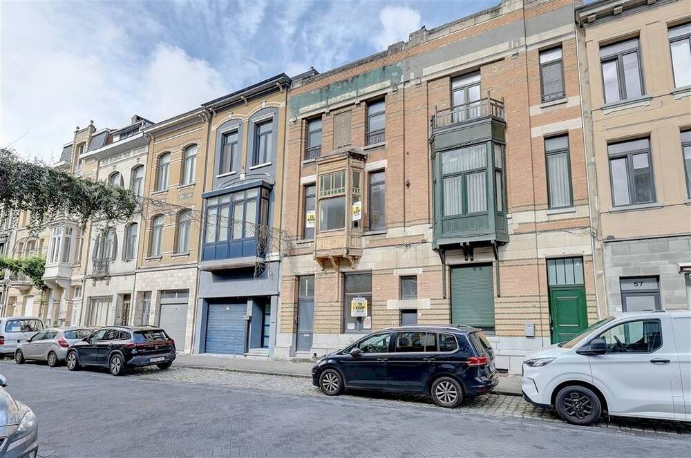 Huis te koop in Deurne 2100 450000.00€ 4 slaapkamers 343.00m² - Zoekertje 529083