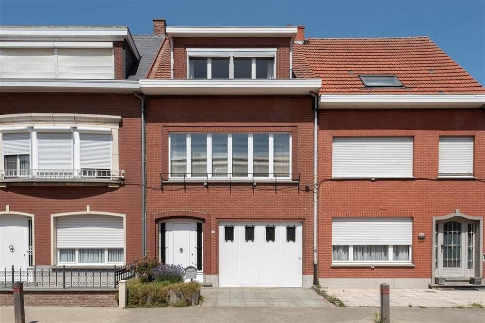 Huis te  koop in Lier 2500 299000.00€ 2 slaapkamers 183.00m² - Zoekertje 529018