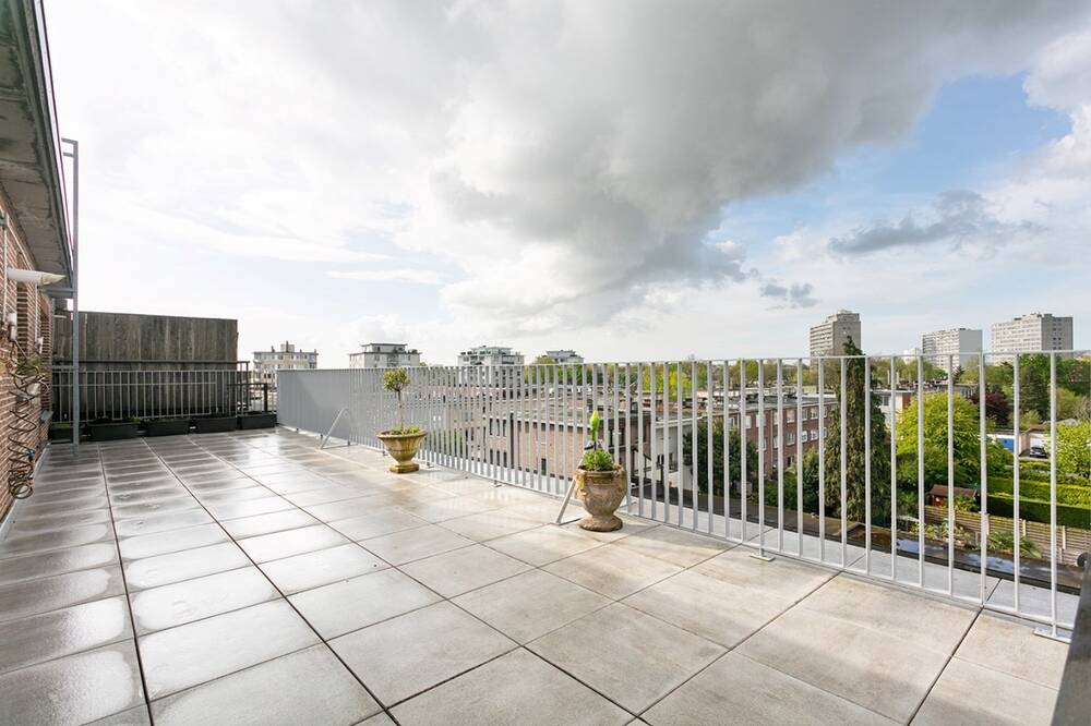 Appartement te koop in Deurne 2100 289000.00€ 2 slaapkamers 97.00m² - Zoekertje 529002