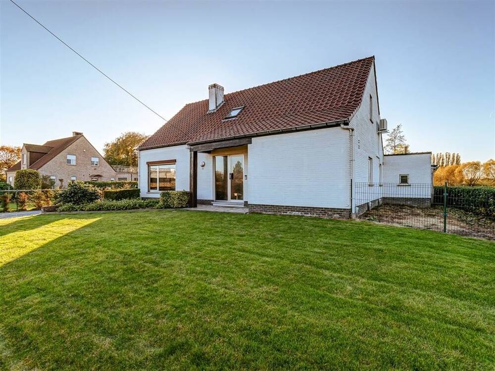 Huis te  huur in Waarloos 2550 1600.00€ 3 slaapkamers 220.00m² - Zoekertje 530922