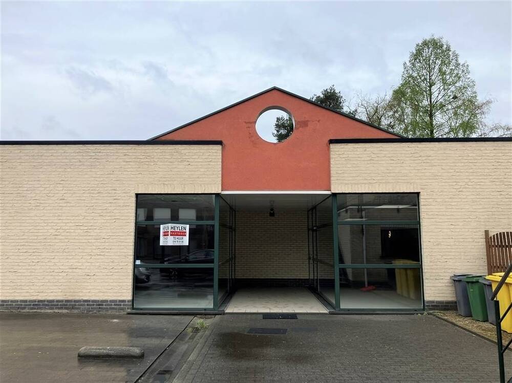 Handelszaak te  huur in Ramsel 2230 995.00€  slaapkamers 363.00m² - Zoekertje 530787