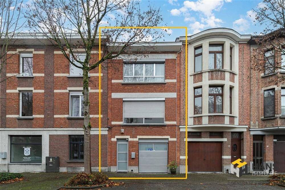 Huis te  koop in Mortsel 2640 445000.00€ 2 slaapkamers 217.00m² - Zoekertje 531515