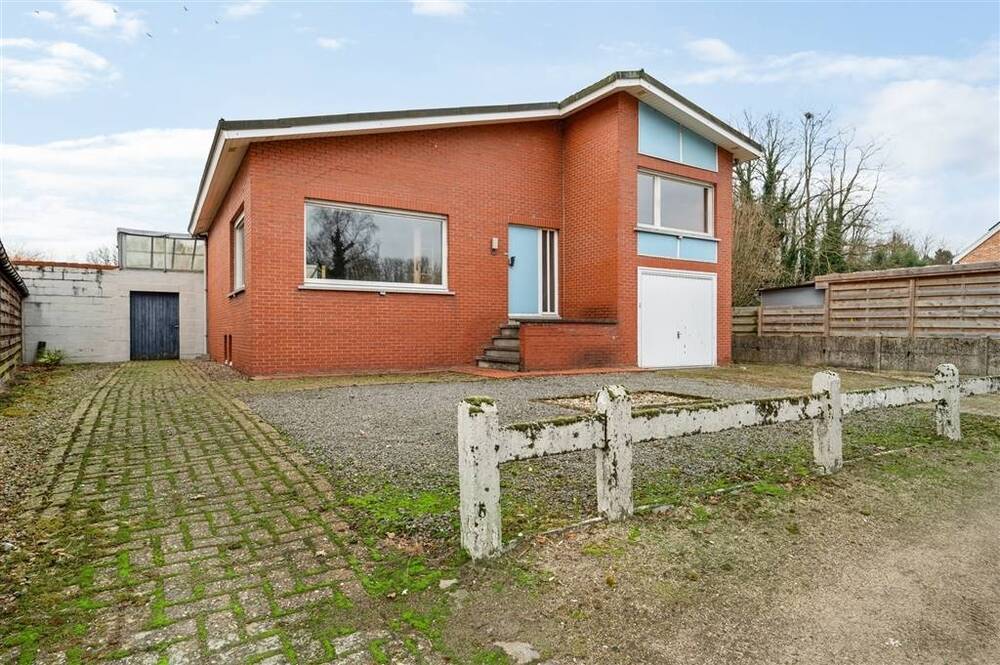 Huis te koop in Grobbendonk 2280 215000.00€ 3 slaapkamers 141.00m² - Zoekertje 531918