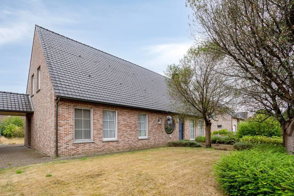 Huis te koop in Olen 2250 549000.00€ 3 slaapkamers 241.00m² - Zoekertje 531953