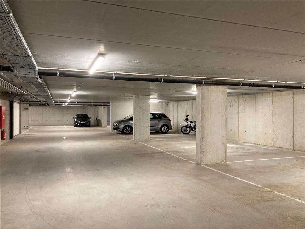 Parking te  koop in Geel 2440 18000.00€  slaapkamers m² - Zoekertje 532765