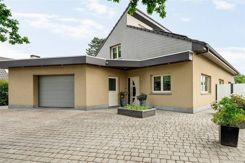 Huis te koop in Essen 2910 695000.00€ 3 slaapkamers 235.00m² - Zoekertje 533530