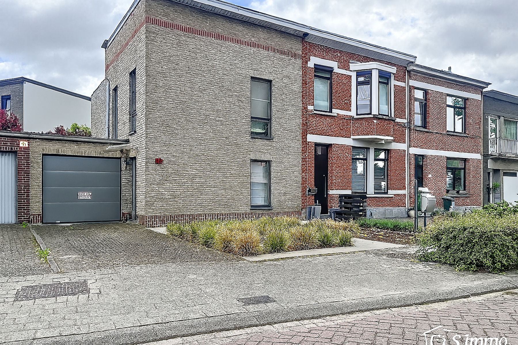 Huis te  koop in Mortsel 2640 390000.00€ 3 slaapkamers 125.00m² - Zoekertje 532945