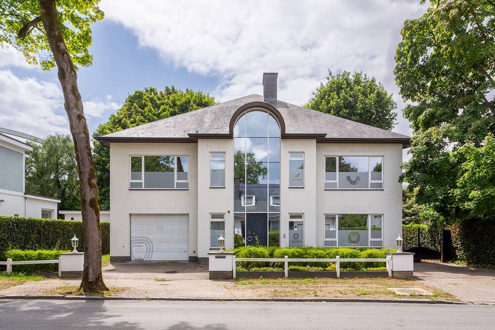 Huis te koop in Brasschaat 2930 795000.00€ 4 slaapkamers 611.00m² - Zoekertje 536265