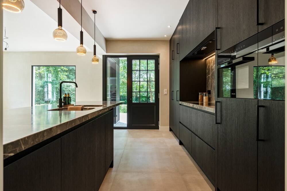 Huis te in Brasschaat 2930 1375000.00€ 4 slaapkamers 289.00m² - Zoekertje 535720