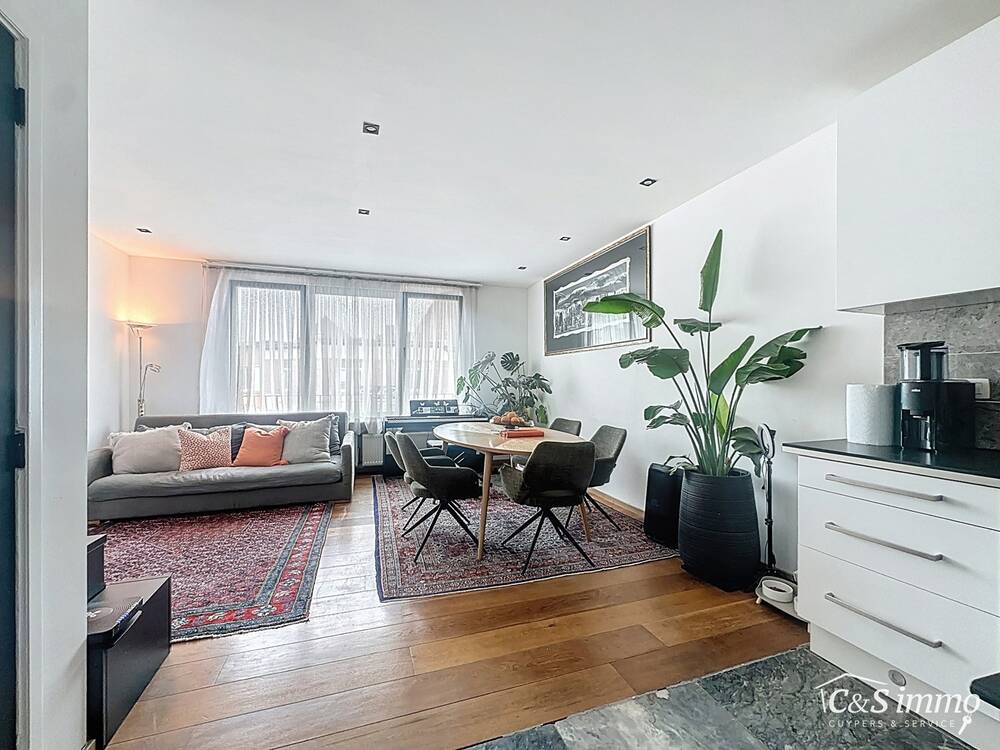 Duplex te koop in Deurne 2100 310000.00€ 4 slaapkamers 178.00m² - Zoekertje 535842