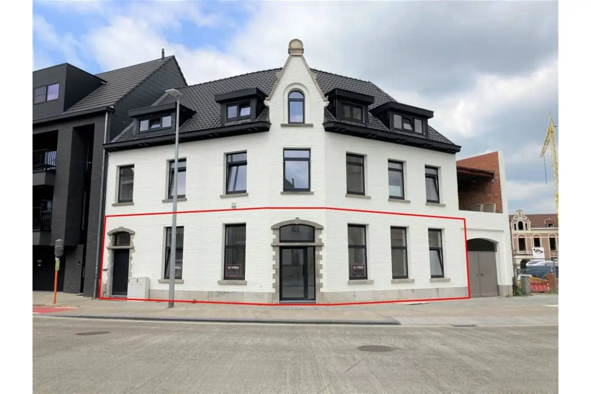 Handelszaak te  huur in Berlaar 2590 1400.00€  slaapkamers 91.00m² - Zoekertje 536555