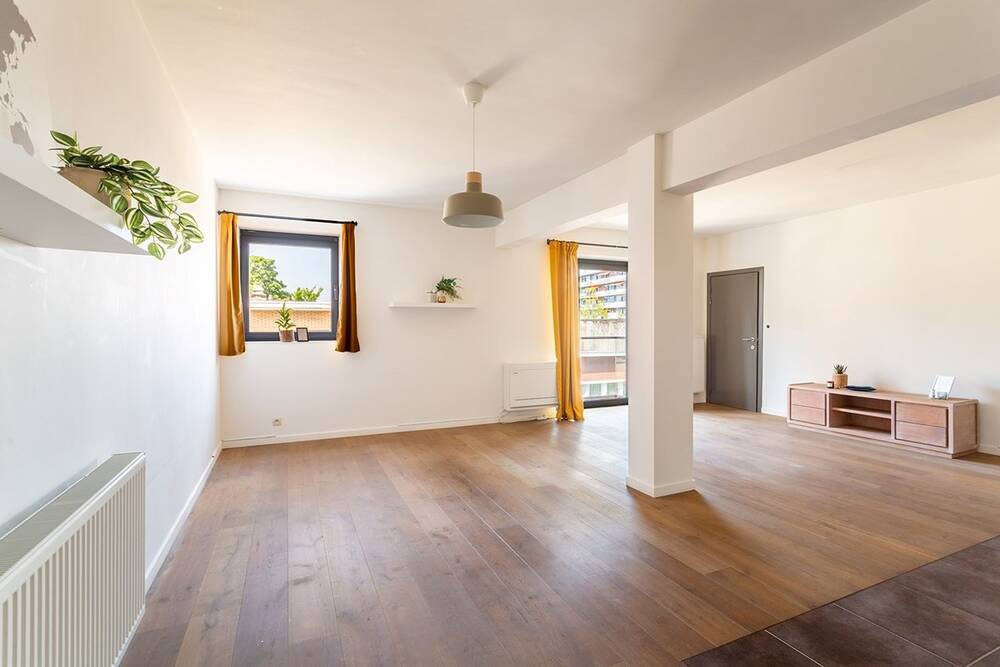 Appartement te koop in Hoboken 2660 195000.00€ 1 slaapkamers 64.00m² - Zoekertje 536768