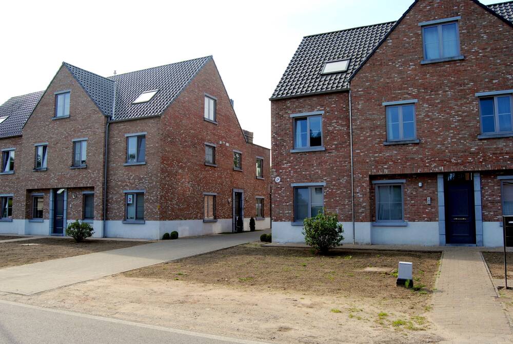 Box te  huur in Halle 2980 100.00€  slaapkamers m² - Zoekertje 537168