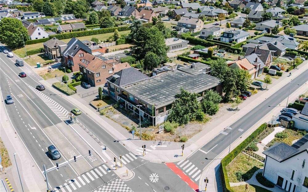 Grond te  koop in Burcht 2070 950000.00€  slaapkamers m² - Zoekertje 537283