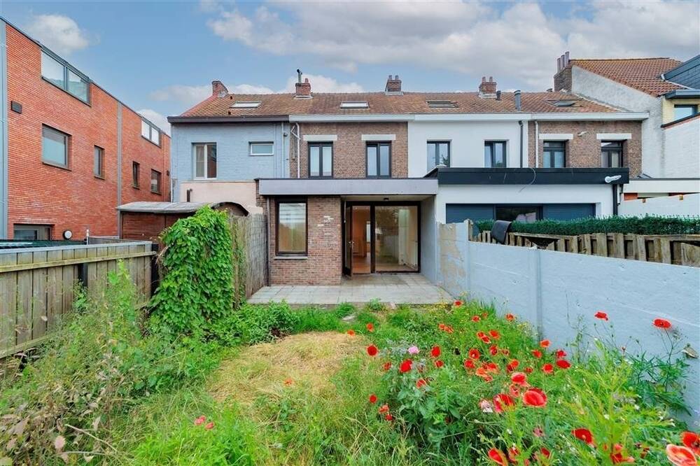 Huis te koop in Ekeren 2180 324000.00€ 3 slaapkamers 120.00m² - Zoekertje 537087