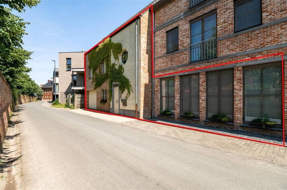 Triplex te  koop in Malle 2390 995000.00€ 7 slaapkamers 344.00m² - Zoekertje 538771