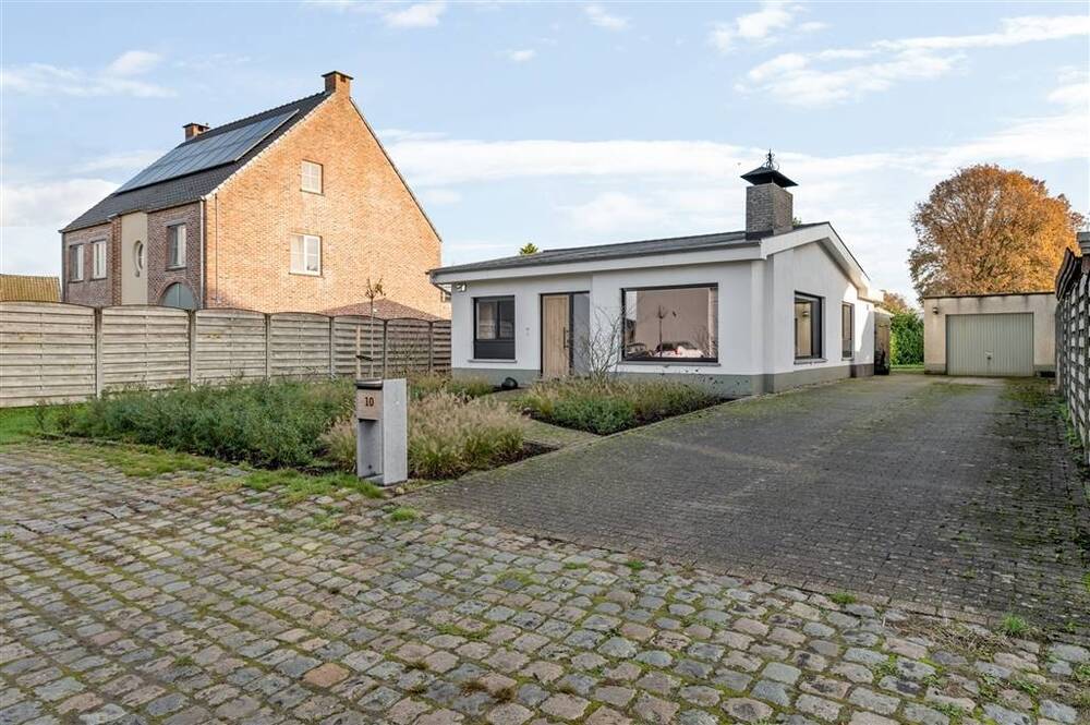 Bungalow te  koop in Nijlen 2560 369000.00€ 3 slaapkamers 110.00m² - Zoekertje 539086