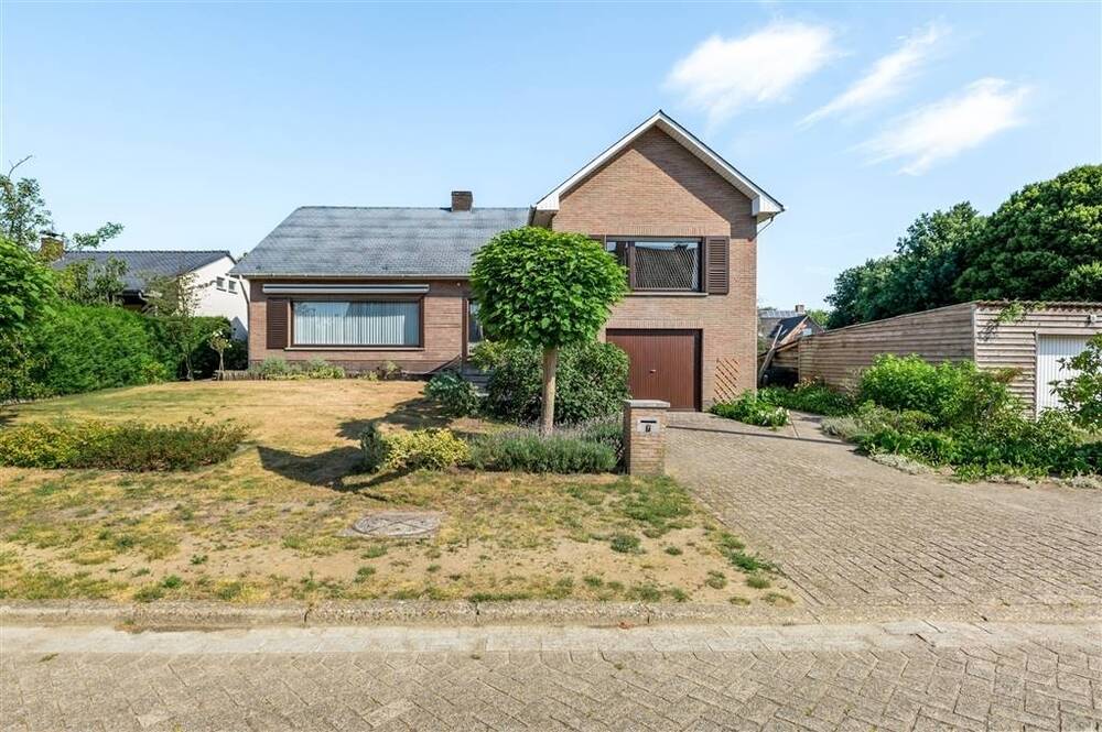 Huis te koop in Beerse 2340 435000.00€ 3 slaapkamers m² - Zoekertje 538713