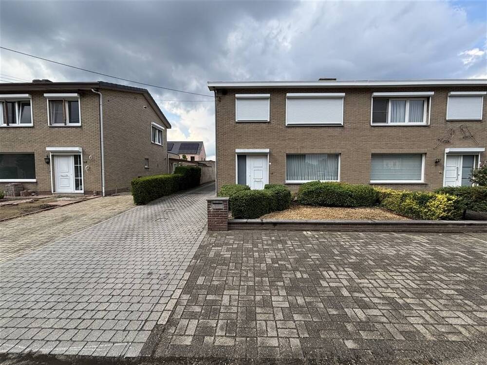 Huis te  huur in Veerle 2431 990.00€ 3 slaapkamers 150.00m² - Zoekertje 539482