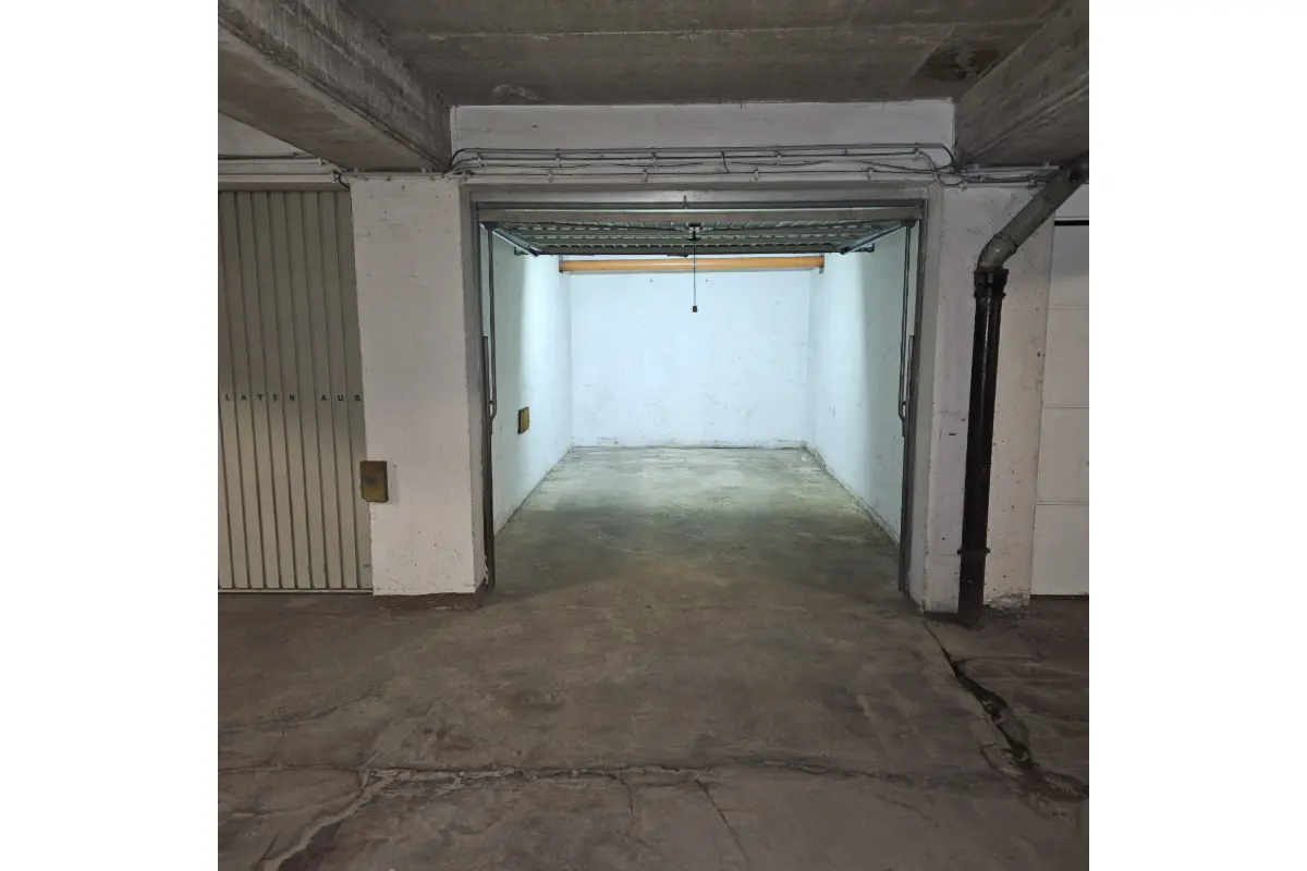 Box te  koop in Wilrijk 2610 20000.00€  slaapkamers m² - Zoekertje 615914