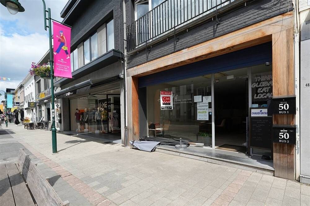 Handelszaak te in Heist-op-den-Berg 2220 2200.00€ slaapkamers m² - Zoekertje 540895