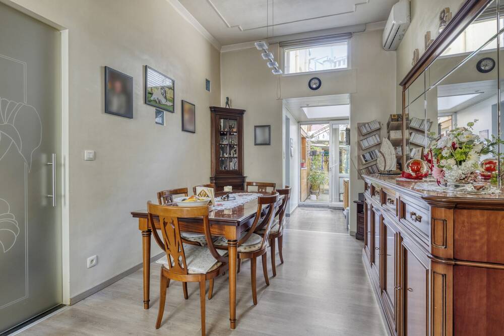 Huis te koop in Borgerhout 2140 399000.00€ 4 slaapkamers 174.00m² - Zoekertje 542062