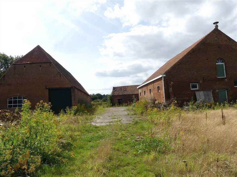 Boerderij te  koop in Kontich 2550 895000.00€ 4 slaapkamers 800.00m² - Zoekertje 542317