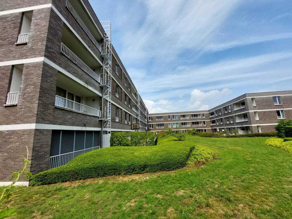 Benedenverdieping te  huur in Berchem 2600 1300.00€ 2 slaapkamers 90.00m² - Zoekertje 543163