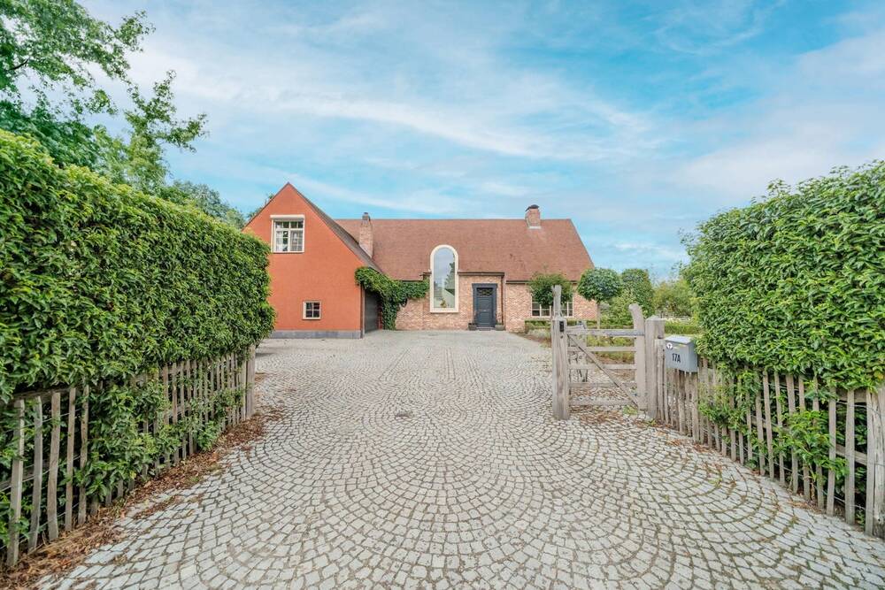 Villa te  koop in Ranst 2520 1350000.00€ 4 slaapkamers 495.00m² - Zoekertje 544418