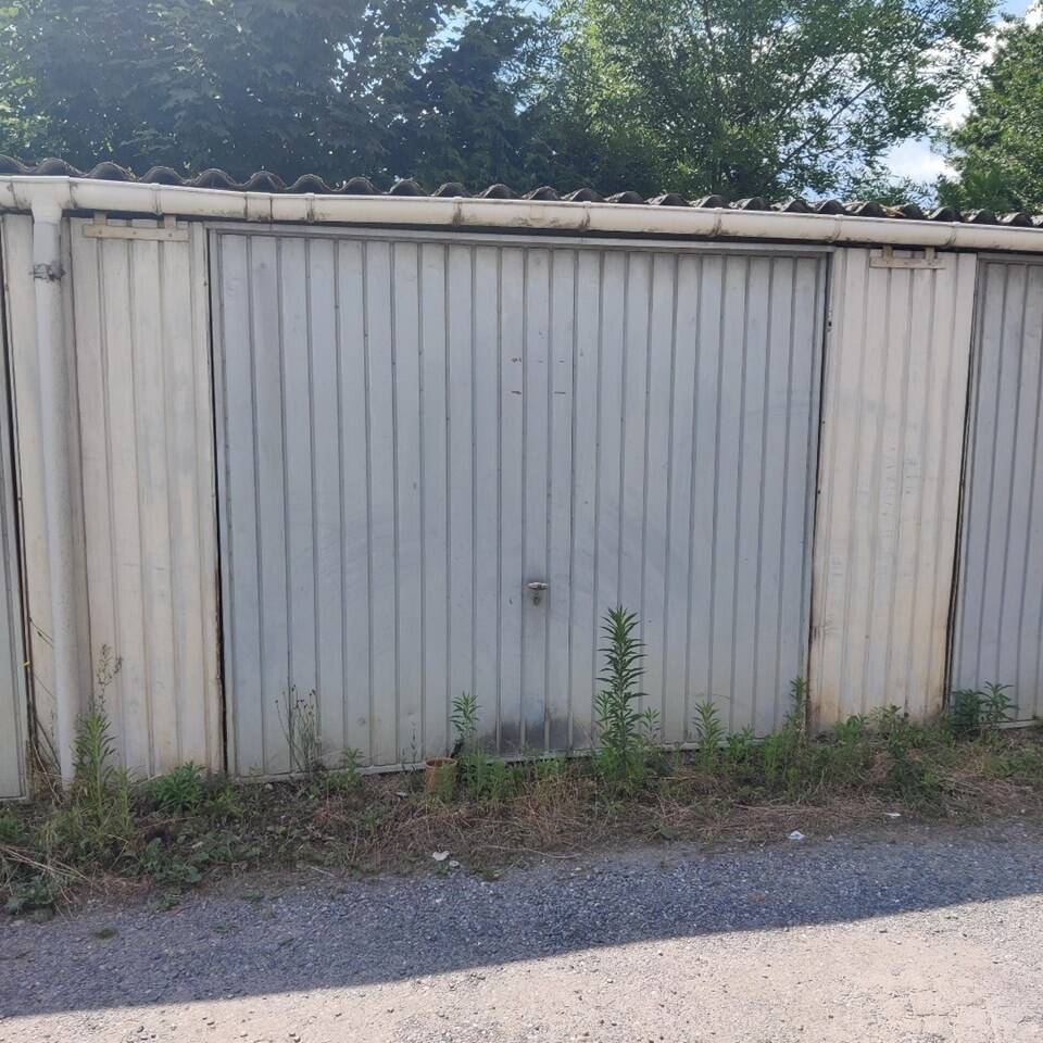 Parking & garage te huur in Geel 2440 70.00€ slaapkamers m² - Zoekertje 544570